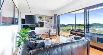 Cable Bay Views