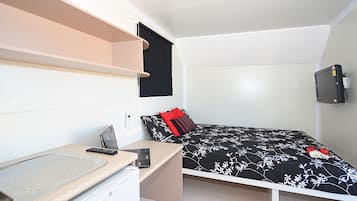 Desk, bed sheets