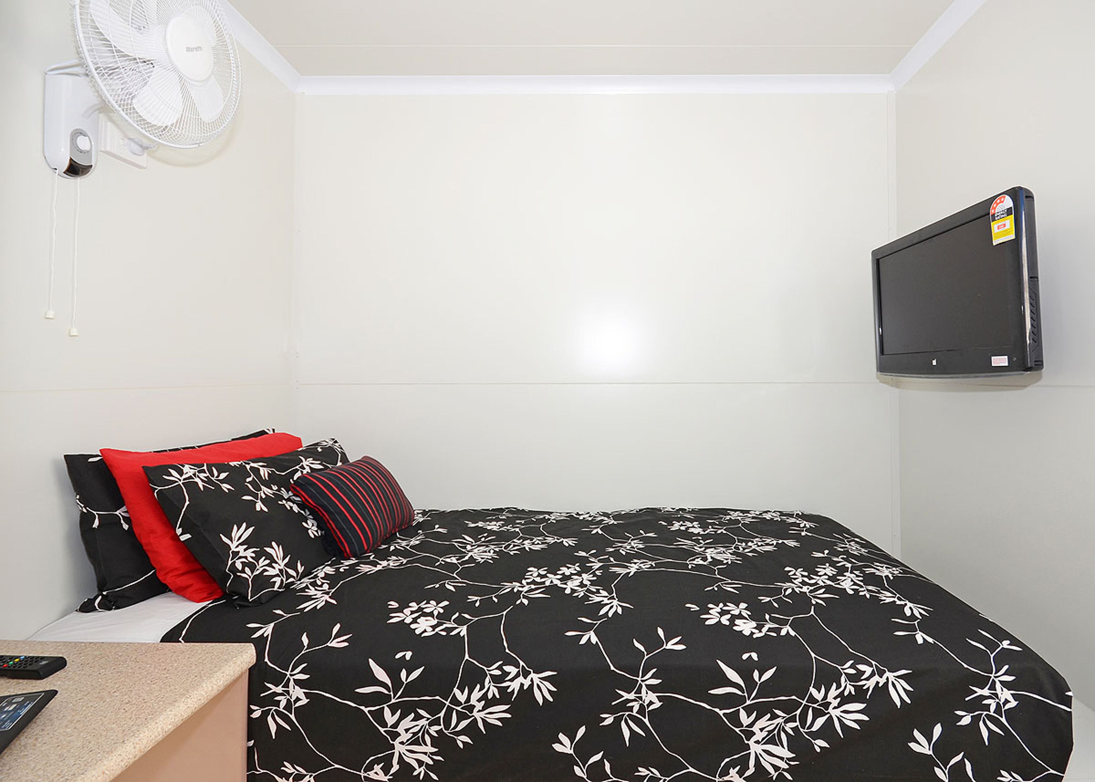 Bureau, draps fournis