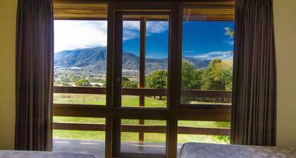 Mountain Creek Motel