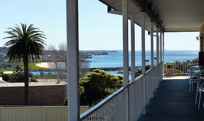 Coastal Comfort Motel
