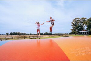 Zona de juegos infantil al aire libre