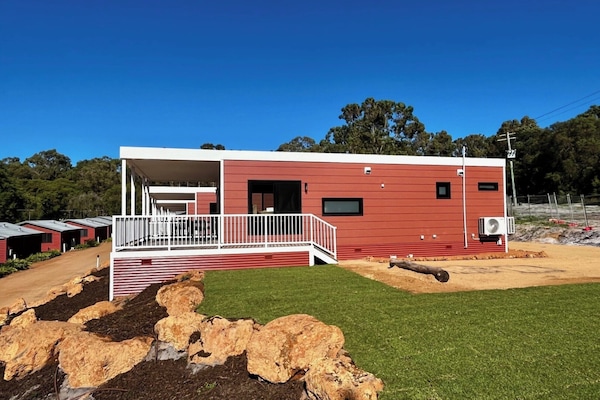 Deluxe-mökki, 2 makuuhuonetta (Sleeps 6) | Terassi/patio
