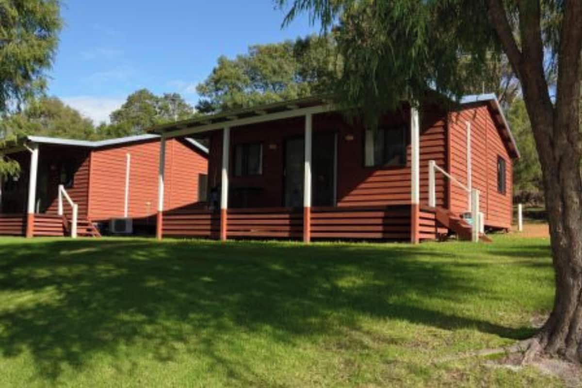 Standard 2 Bedroom Cabin - Sleeps 6 | 1 bedroom, bed sheets