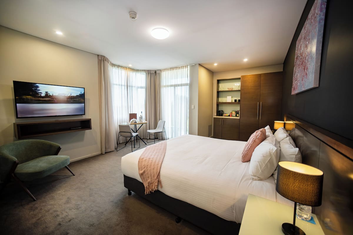 Deluxe Spa Suite with Balcony