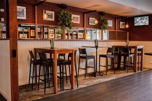Dining - Browns Plains Hotel (Browns Plains)