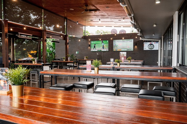 Sports bar