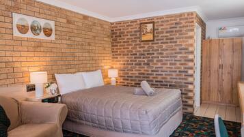 1 bedroom, premium bedding, soundproofing, iron/ironing board