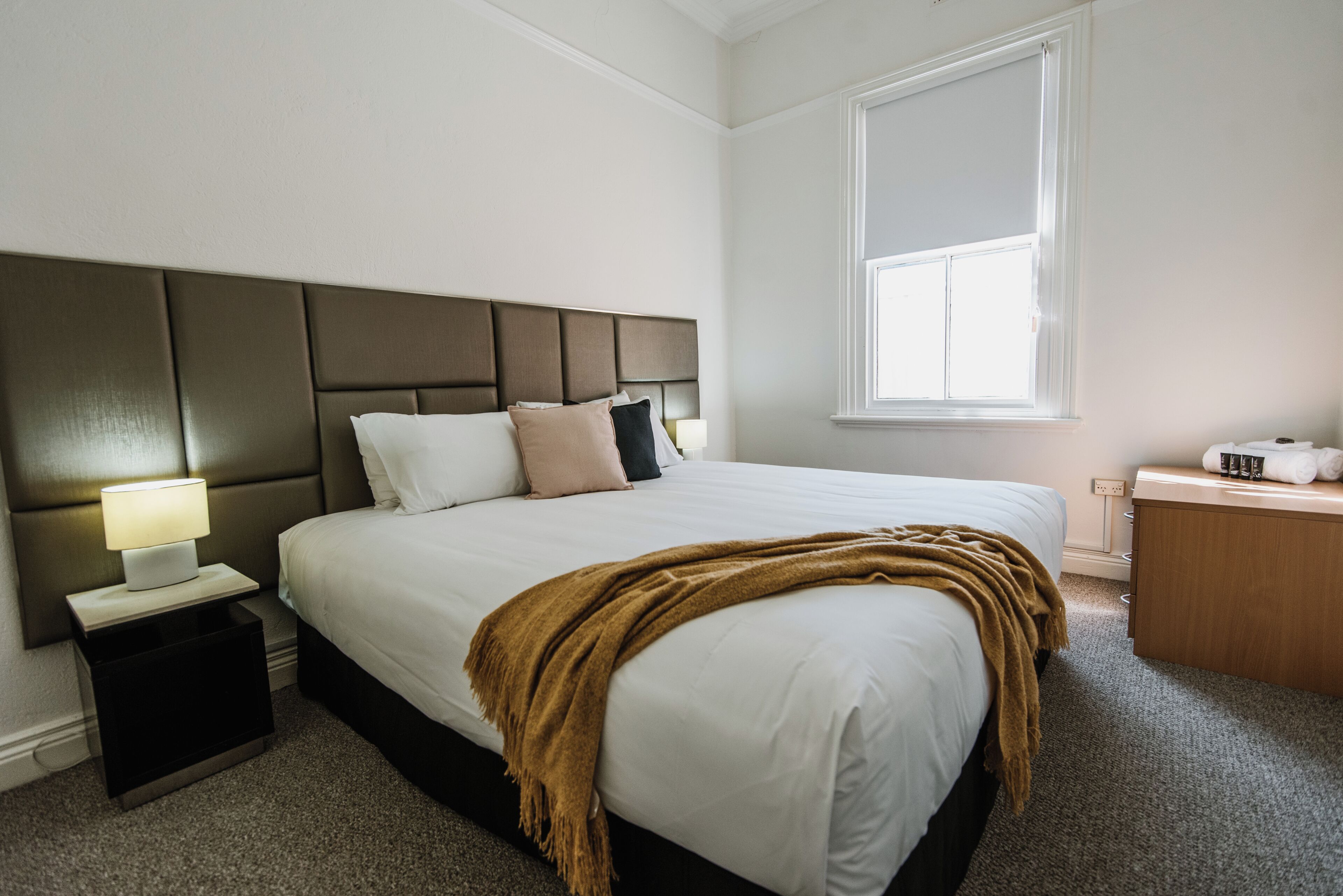 Apartment (Three Bedroom Apartment) | Premium bedding, pillowtop beds, desk, laptop workspace