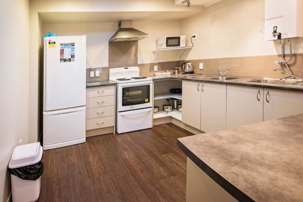 Appartement Familial, 3 chambres | Cuisine privée | Réfrigérateur, micro-ondes, bouilloire électrique