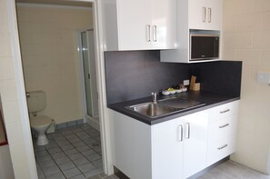 家庭开间 | 私人厨房 | 冰箱、微波炉、茶具/咖啡用具、电热水壶