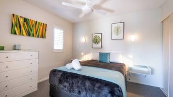 1 habitación, decoración personalizada y muebles diferentes