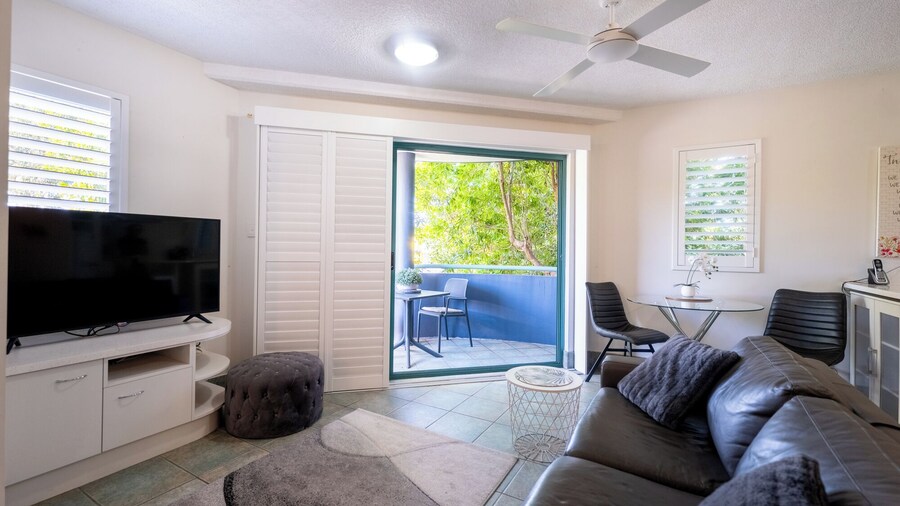 Noosa River Sandy Shores