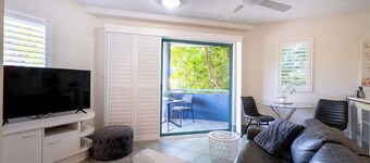 Noosa River Sandy Shores