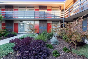 Udsigt til gårdsplads