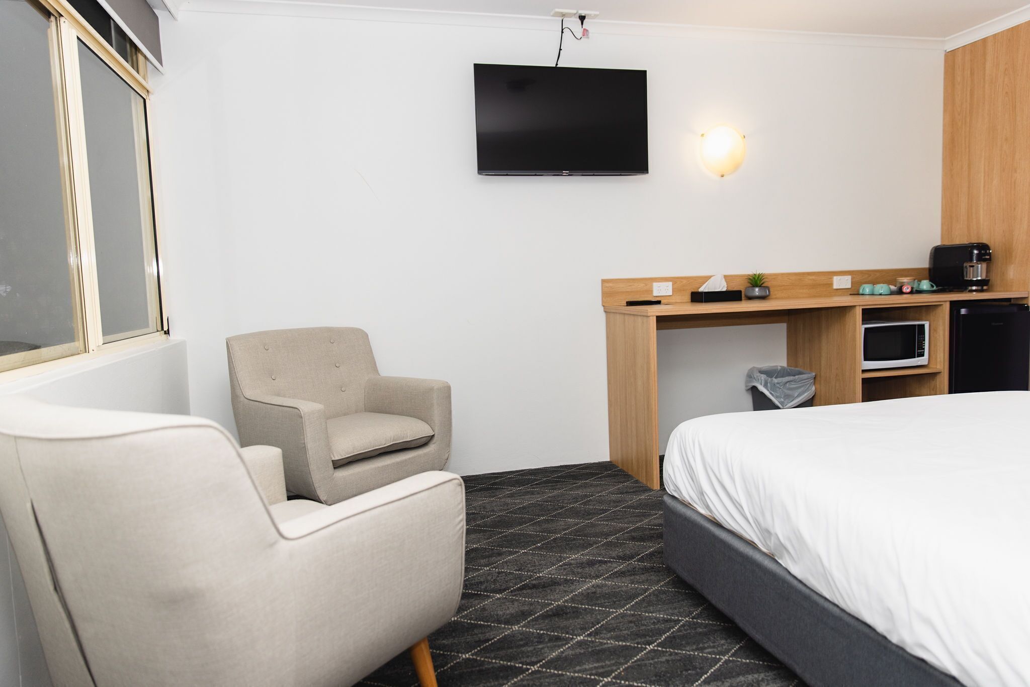 Desk, iron/ironing board, free WiFi, bed sheets