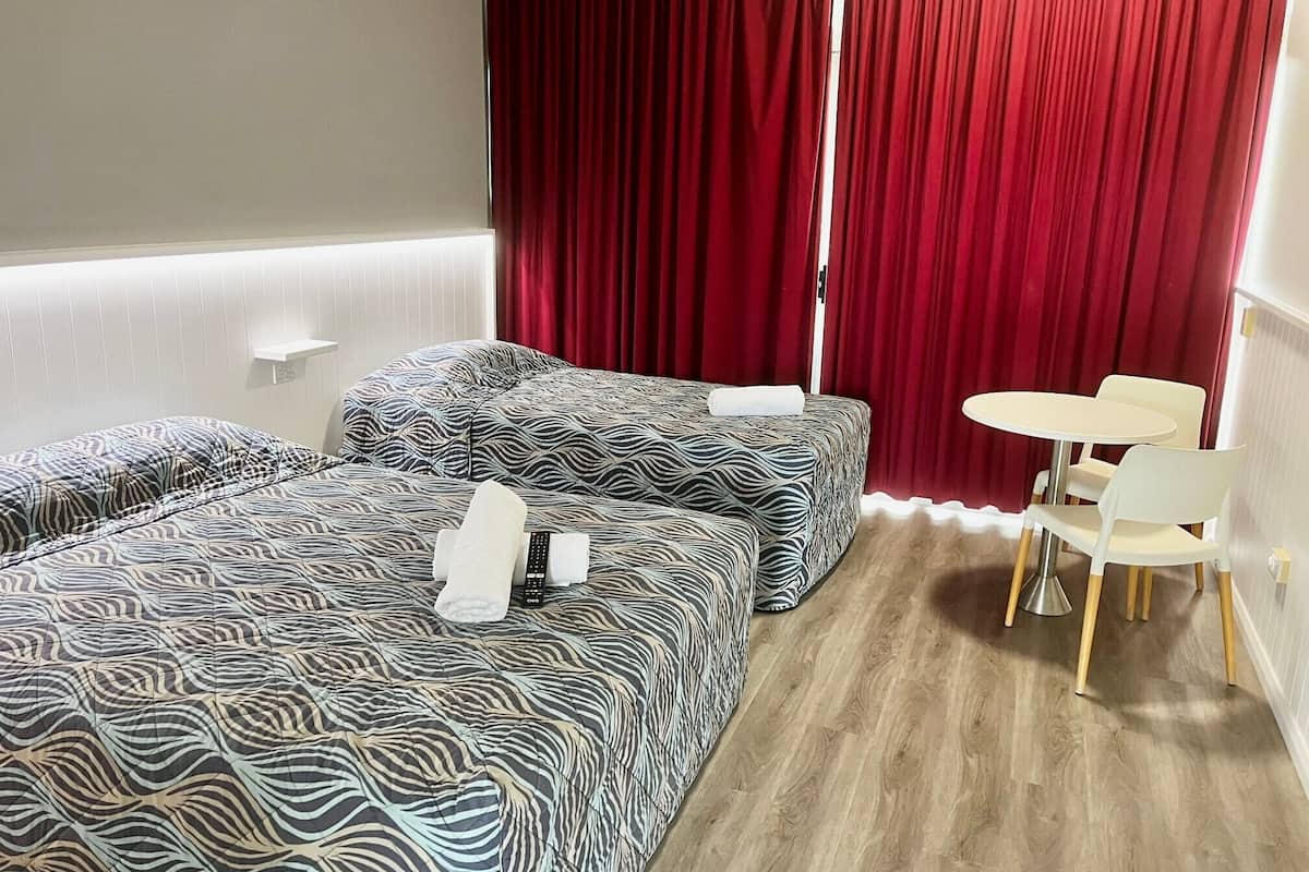 Premium bedding, soundproofing, bed sheets