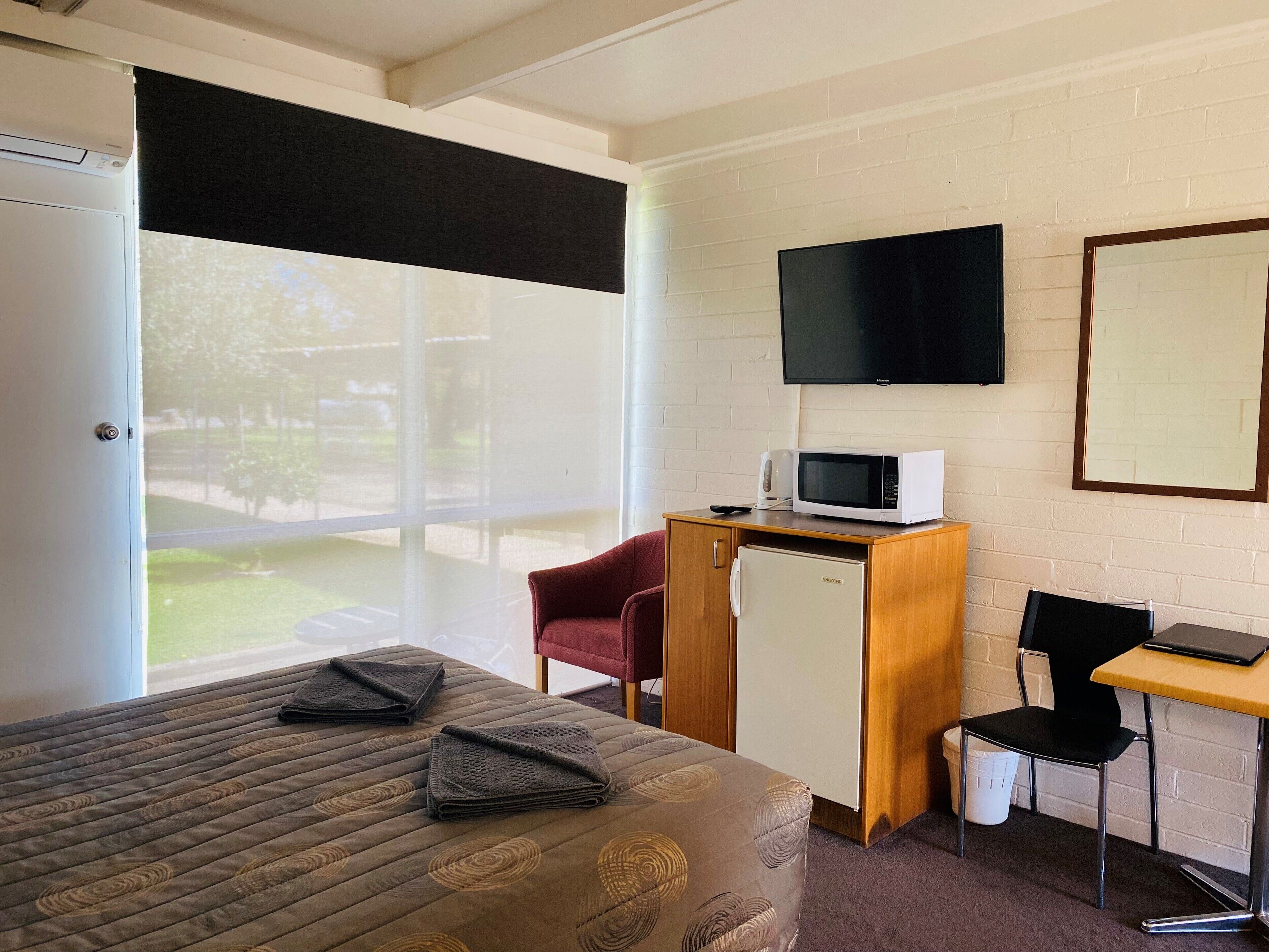 triple room (double and single) | free wifi, bed sheets