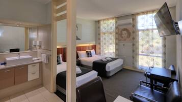 Iron/ironing board, free WiFi, bed sheets