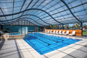 Piscine couverte