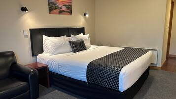 Estudio (King) | Tabla de planchar con plancha, wifi gratis, ropa de cama