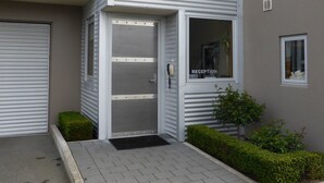 フロント
