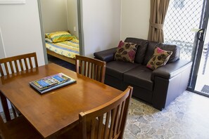 1 Bedroom Ensuite Cabins | Living area | TV - BIG4 Warwick Holiday Park (Warwick)