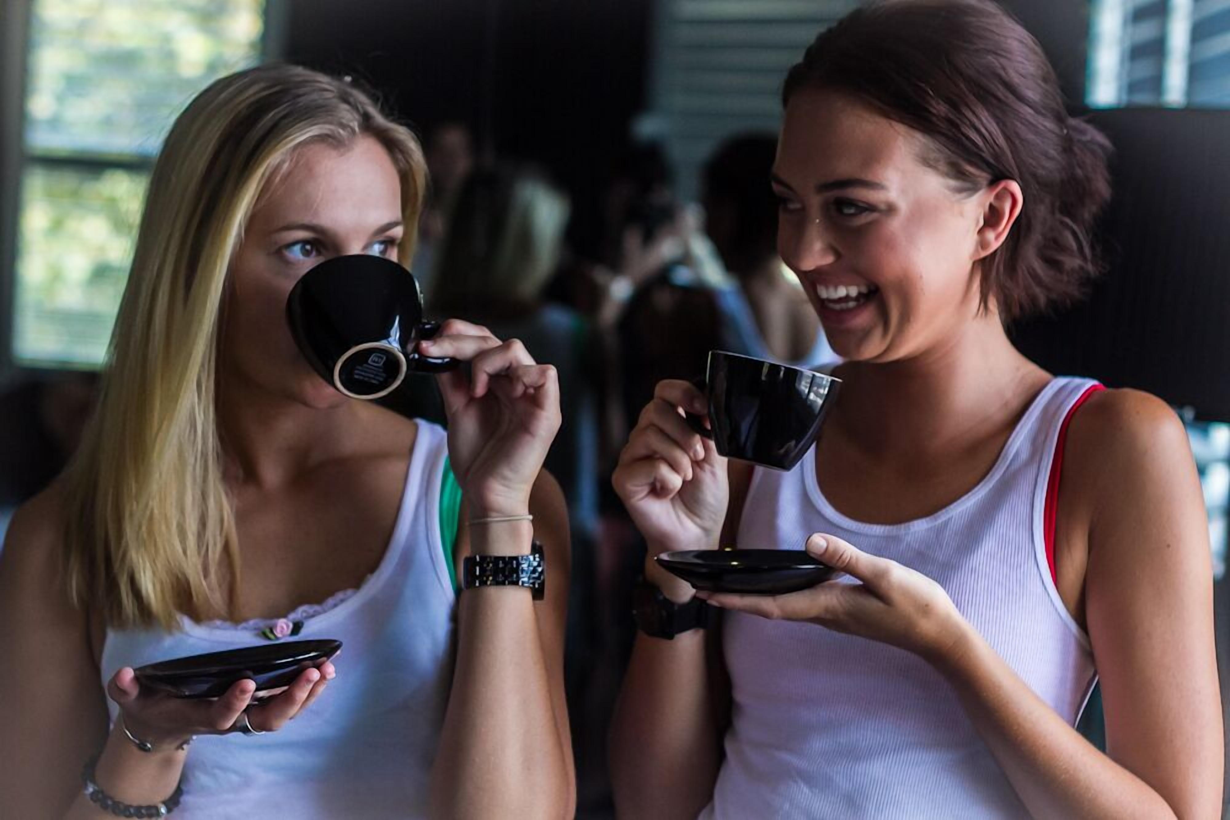 standard room, 1 queen bed (room 4) | coffee and/or coffee maker