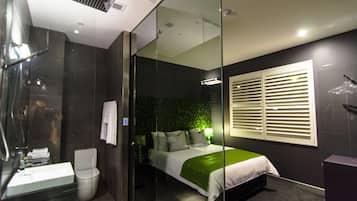 Standard Room, 1 Queen Bed (Room 9)