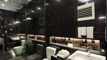 Standard Room (Room 6) | Bathroom | Hair dryer, towels