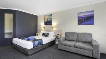 Minibar, ameublement personnalisé, bureau