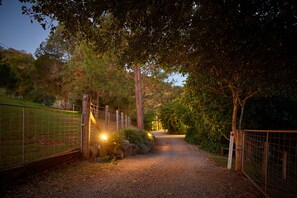 Exterior - Dayboro Cottages (King Scrub)