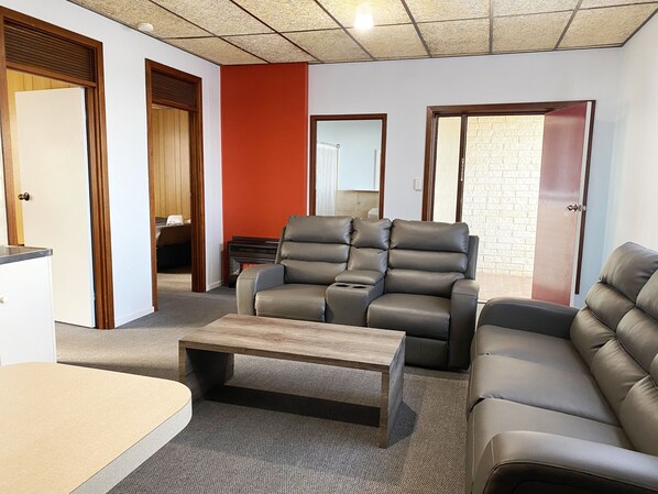 Baita Comfort, 2 camere da letto | Area soggiorno | TV