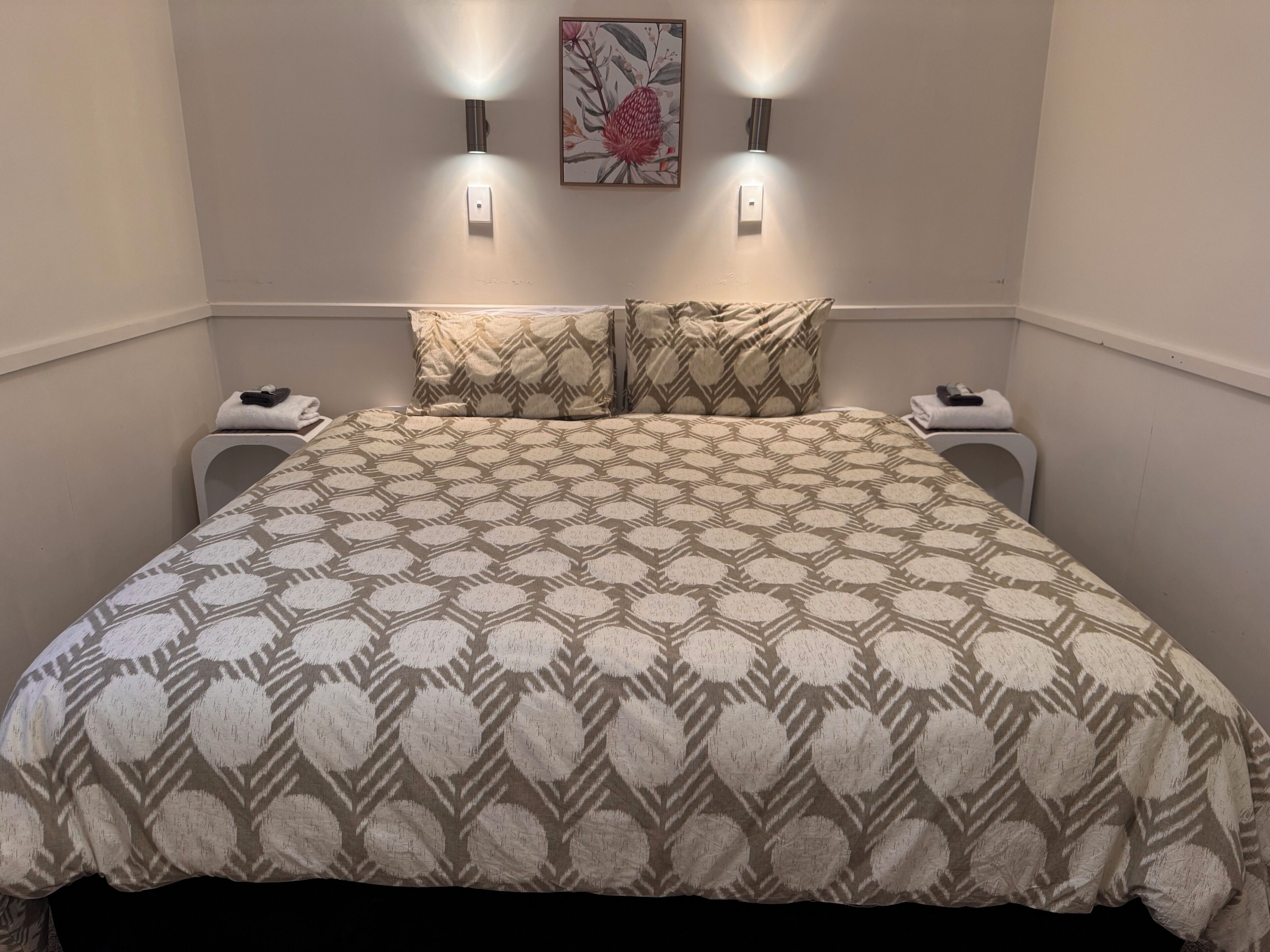 布置獨特、遮光布/窗簾、熨斗/熨衣板、免費無線上網