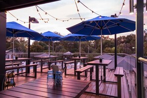 Dining - Karrinyup Waters Resort (Gwelup)