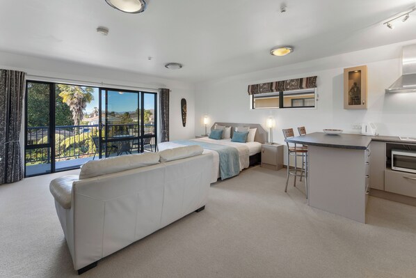 View from room - Avalon Manor Motel (Motueka)