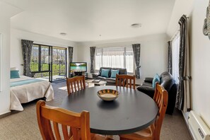 Dining - Avalon Manor Motel (Motueka)