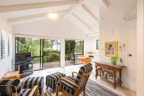 Standard Apartment, 1 Bedroom, Non Smoking, Kitchen (Tree House) | Living area | Flat-screen TV