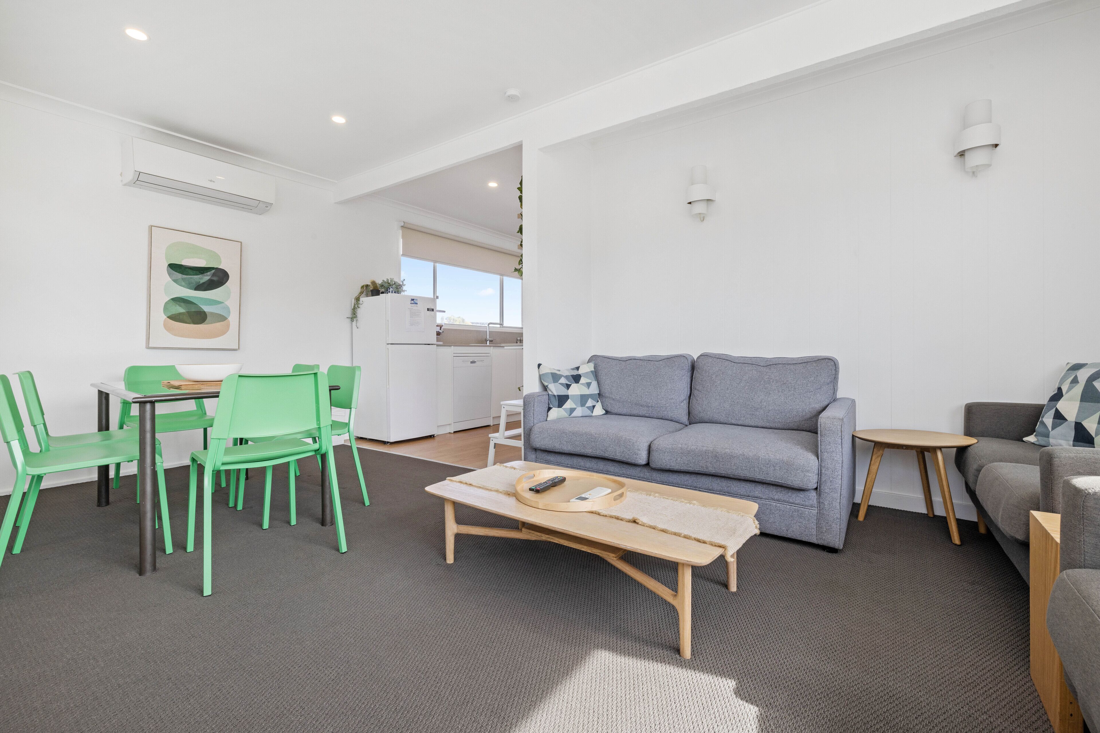 superior apartment | living area