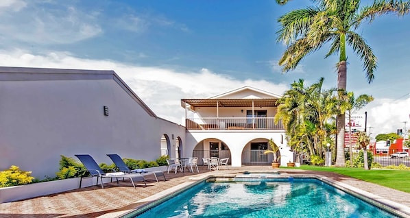 Garden - Casa Nostra Motel Mackay (West Mackay)