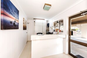 Reception - Casa Nostra Motel Mackay (West Mackay)