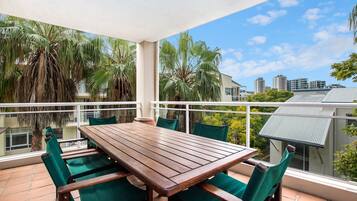2 Bedroom Apartment | Balcony