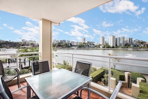 3 Bedroom Apartment | Terrace/patio
