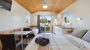 Deluxe Suite, 1 Bedroom, Non Smoking, Kitchenette (Deluxe HarbourView Villa) | Premium bedding, WiFi (free), bed sheets