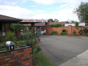 Front of property - Coorrabin Motor Inn (Stawell)