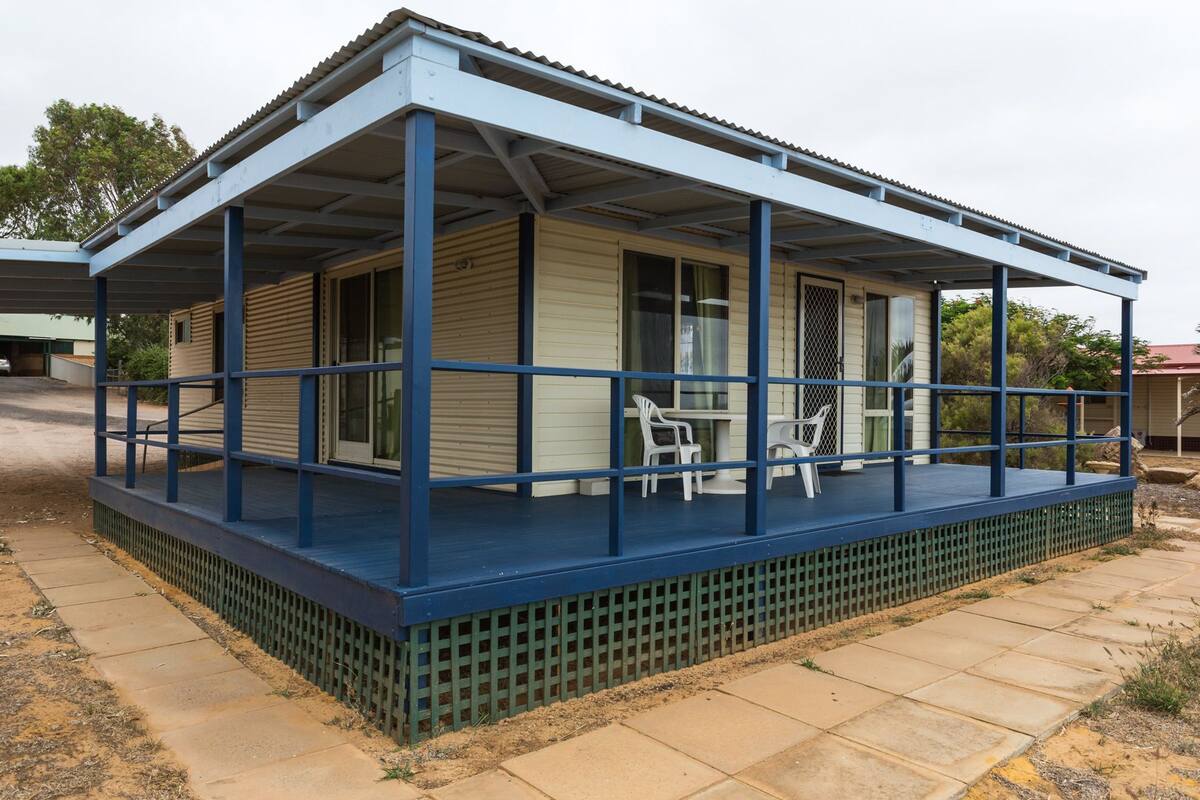 Familien-Ferienhaus, 2 Schlafzimmer, eigenes Bad | Terrasse/Patio