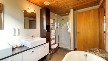 Luxury House | Bathroom