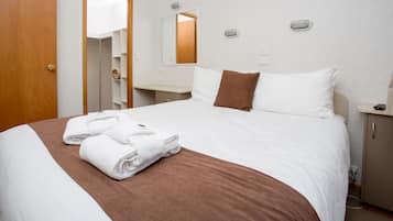 ํจ๋ฐ๋ฆฌ ์บ๋น (Sleeps 6) | ๋ฐฉ์ ์ค๋น, ๋ค๋ฆฌ๋ฏธ/๋ค๋ฆฌ๋ฏธํ, ์ ์์ฉ ์นจ๋, ์นจ๋ ์ํธ