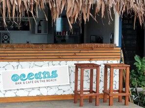 Bar (en la propiedad)