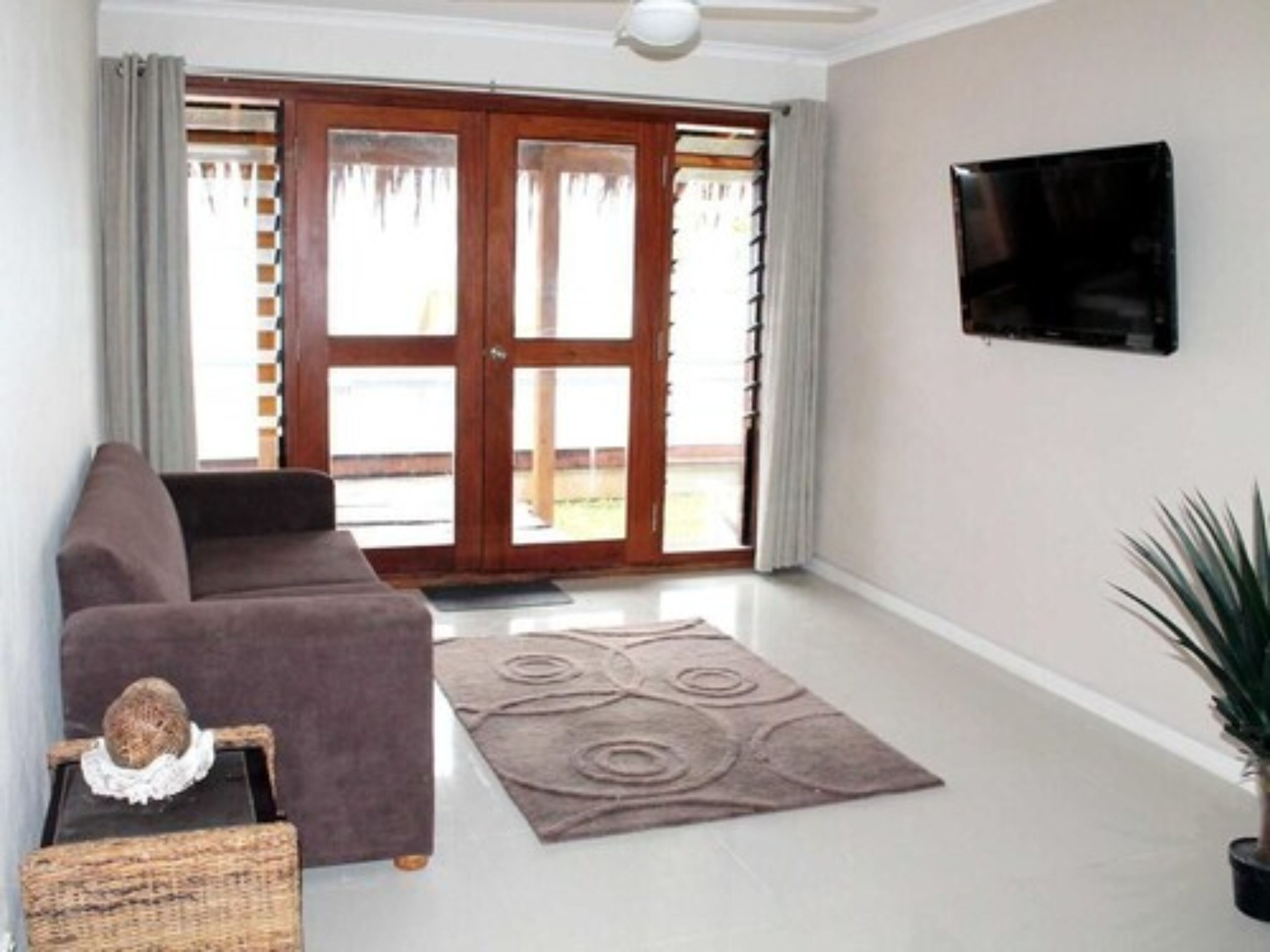 2 Bedroom Beachfront Apartment | View from room